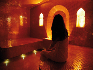 <b>Rituel hammam </b><br><i>Hammam/gommage au savon noir - Dur&eacute;e : 45 min</i>